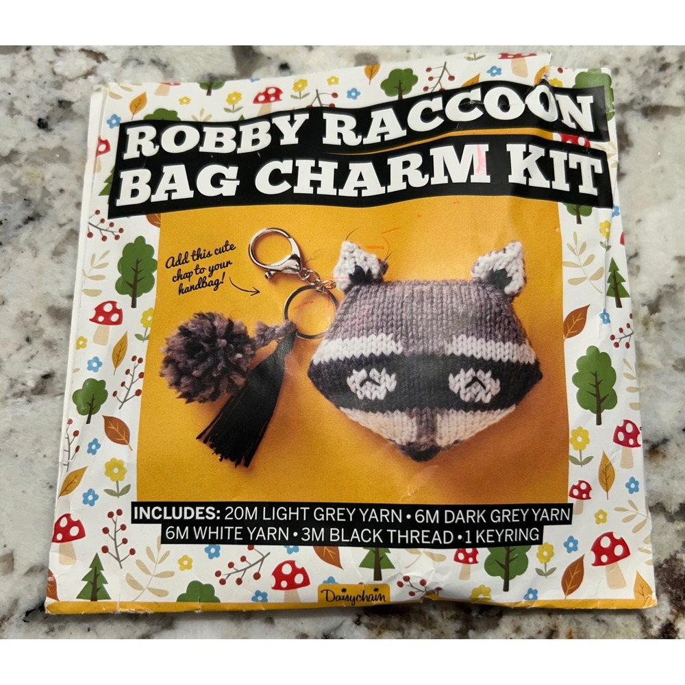 Robby Raccoon Bag Charm Kit Daisy Chain Craft‎ Kit New Unused